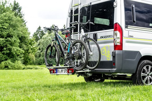 tow bar mounted bike rack